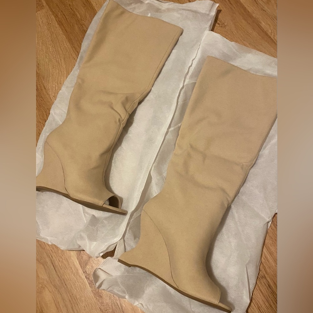 NEW Wide Calf Wedge Peep Toe Boots - Picture 3 of 4